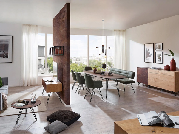 Modernes Wohnzimmer mit Essbereich