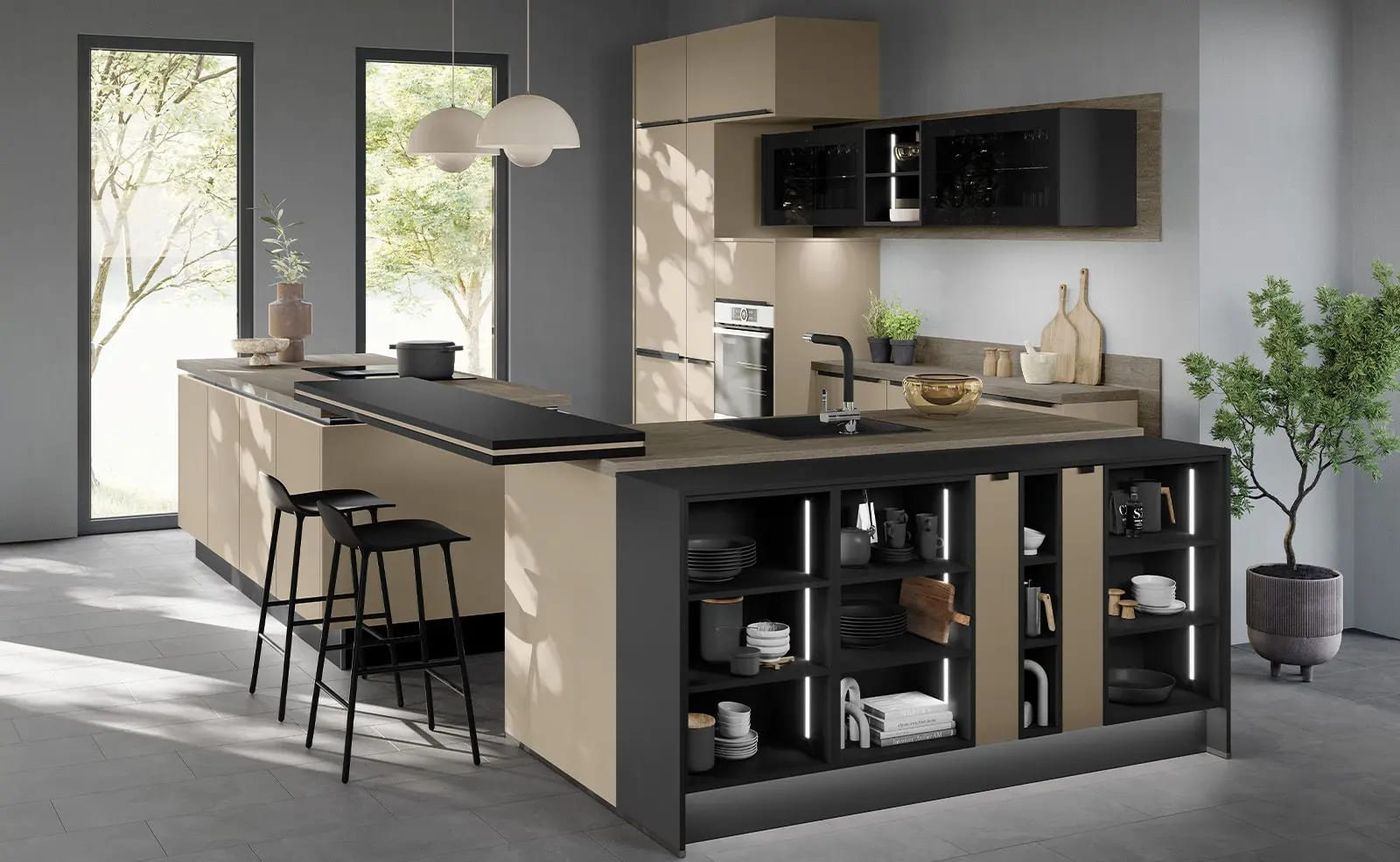 Moderne helle Küche mit Holzoptik
